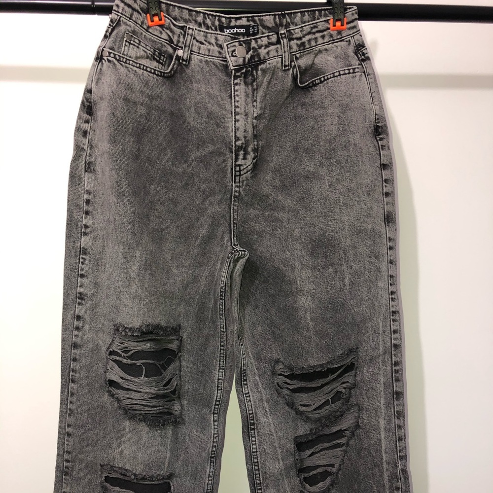 Brand new Boohoo high waisted baggy jeans